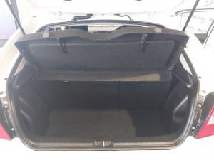 Toyota Starlet 1.4 XS - Image 17