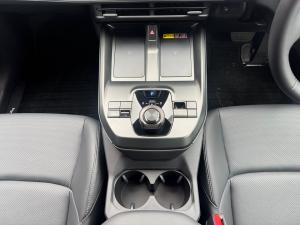 Toyota bZ4X Touring BEV AWD - Image 12