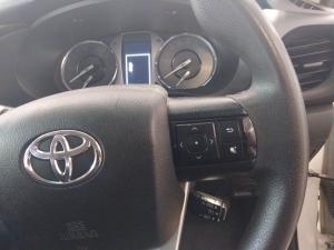 Toyota Hilux 2.4GD-6 double cab 4x4 Raider X manual - Image 10