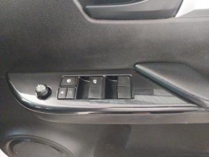 Toyota Hilux 2.4GD-6 double cab 4x4 Raider X manual - Image 23
