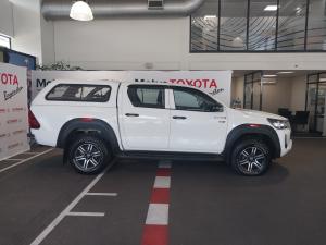 Toyota Hilux 2.4GD-6 double cab 4x4 Raider X manual - Image 3