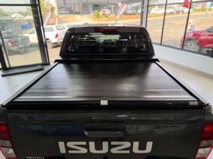 Isuzu D-MAX 250 HO HI-RIDE automatic D/C - Image 9