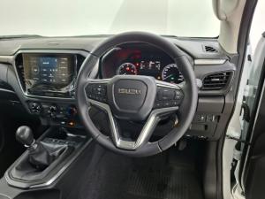 Isuzu D-Max 1.9TD Extended cab LS auto - Image 8
