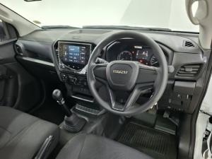 Isuzu D-Max 1.9TD single cab - Image 12