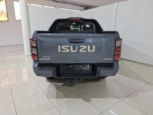 Isuzu D-Max 3.0TD double cab V-Cross - Image 5