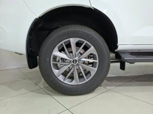 Isuzu mu-X 1.9TD LS - Image 7