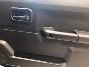 Suzuki Jimny 1.5 GLX AllGrip 5-door manual - Image 14