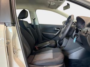 Volkswagen Polo Vivo hatch 1.4 Life - Image 11