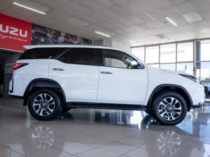 Toyota Fortuner 2.4GD-6 4x4 - Image 10