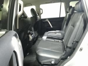 Toyota Land Cruiser Prado 2.8GD VX - Image 11