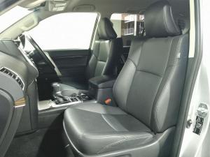 Toyota Land Cruiser Prado 2.8GD VX - Image 9