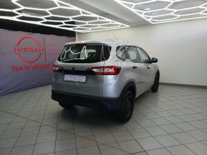 Renault Triber 1.0 Evolution - Image 10