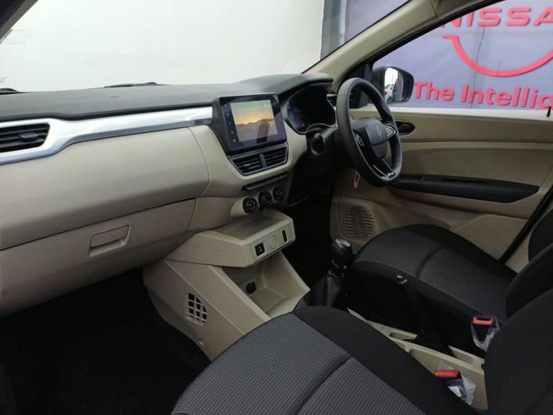 Renault Triber Triber 1.0 Evolution