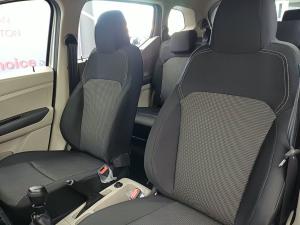 Renault Triber 1.0 Evolution - Image 27
