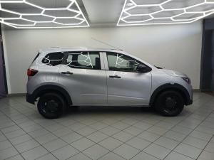 Renault Triber 1.0 Evolution - Image 5