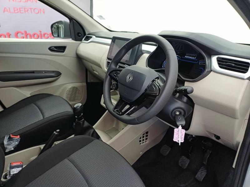 Renault Triber Triber 1.0 Evolution