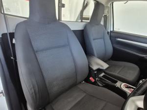 Toyota Hilux 2.8GD-6 single cab Raider auto - Image 13