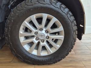 Toyota Land Cruiser Prado 3.0DT VX - Image 16