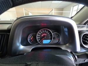 Toyota RAV4 2.0 GX auto - Image 8