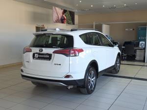 Toyota RAV4 2.0 GX auto - Image 2