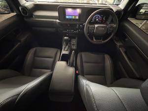 Toyota Land Cruiser FJ 2.7 4x4 VX - Image 6