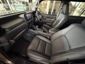 Toyota Land Cruiser FJ 2.7 4x4 VX - Image 7