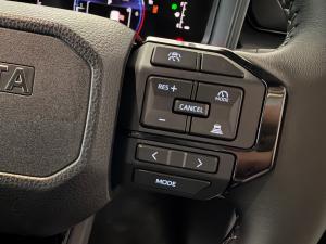 Toyota Land Cruiser FJ 2.7 4x4 VX - Image 9