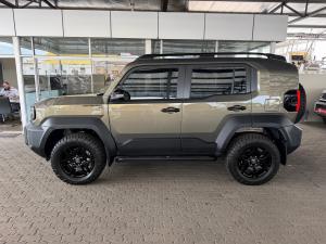 Toyota Land Cruiser FJ 2.7 4x4 VX - Image 19