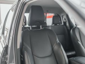 Toyota Hilux 2.8GD-6 double cab Legend - Image 11