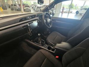 Toyota Hilux 2.8GD-6 Xtra cab 4x4 Legend manual - Image 7