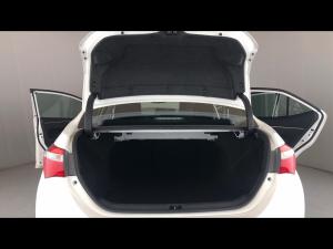 Toyota Corolla 1.6 Prestige - Image 13