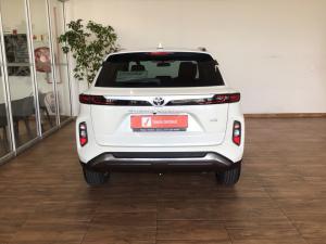 Toyota Urban Cruiser 1.5 XR manual - Image 5