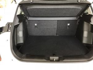 Toyota Urban Cruiser 1.5 XR manual - Image 11
