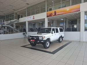 Toyota Land Cruiser 79 4.5D-4D V8 double cab LX - Image 12