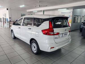 Toyota Rumion 1.5 S - Image 3
