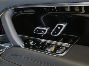 Land Rover Range Rover D350 HSE - Image 16