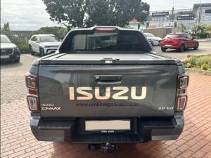 Isuzu D-Max 3.0TD double cab V-Cross - Image 4