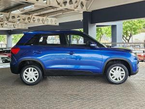 Suzuki Vitara Brezza 1.5 GL - Image 11