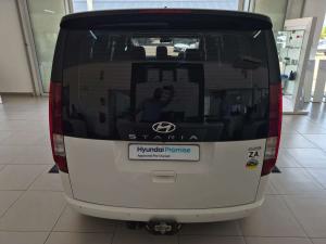 Hyundai Staria 2.2D Executive automatic - Image 4