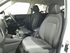 Hyundai Venue 1.2 Premium - Image 10