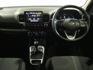 Hyundai Venue 1.2 Premium - Image 15