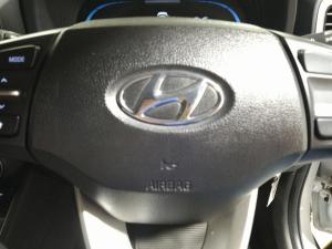 Hyundai Venue 1.2 Premium - Image 18