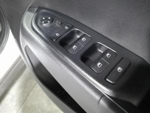 Hyundai Venue 1.2 Premium - Image 27