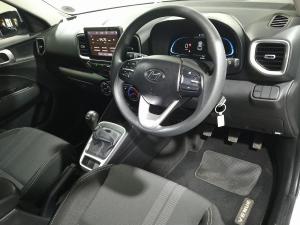 Hyundai Venue 1.2 Premium - Image 8