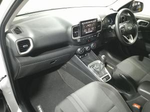 Hyundai Venue 1.2 Premium - Image 9