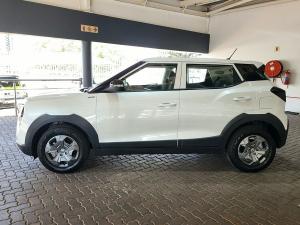 Mahindra XUV 3XO 1.2T MX2 auto - Image 5