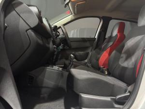 Renault Kwid 1.0 Techno manual - Image 16