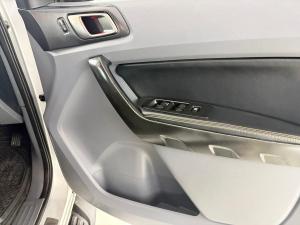Ford Ranger 3.2TDCi double cab Hi-Rider Wildtrak auto - Image 18