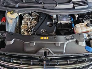 Mercedes-Benz V-Class V300d Exclusive - Image 21