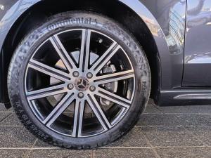 Mercedes-Benz V-Class V300d Exclusive - Image 3
